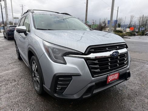 Used 2023 Subaru Ascent Limited w/ Technology Package image 2