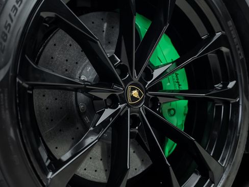 Used 2019 Lamborghini Urus AWD/4WD image 22