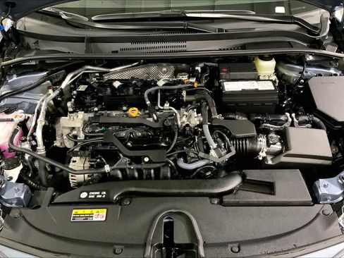 Used 2025 Toyota Corolla LE FWD image 32