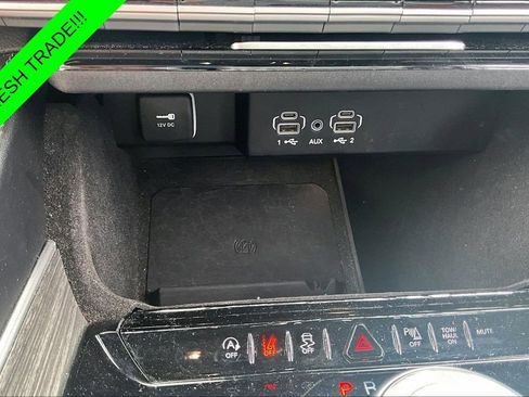 Used 2024 Jeep Wagoneer L Series II w/ Flexible Seating Group AWD/4WD image 15