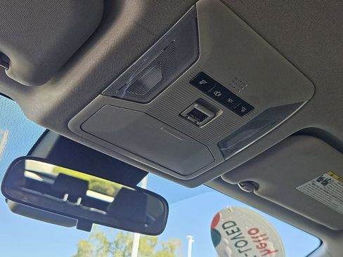 Used 2019 Toyota RAV4 LE image 26