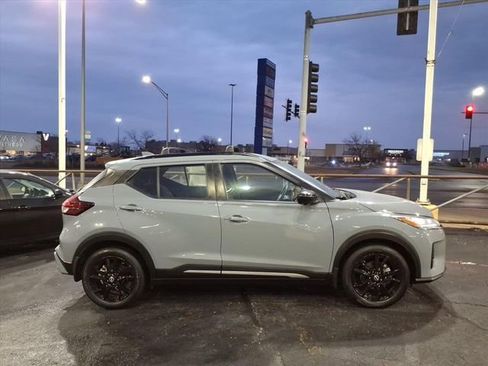 Used 2023 Nissan Kicks SR w/ Interior Electronics Package image 2