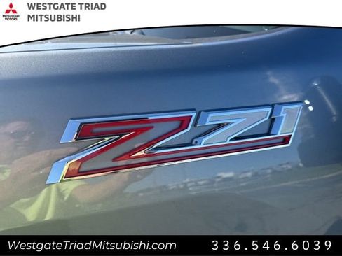 Used 2025 Chevrolet Silverado 2500 LTZ w/ LTZ Premium Package image 5