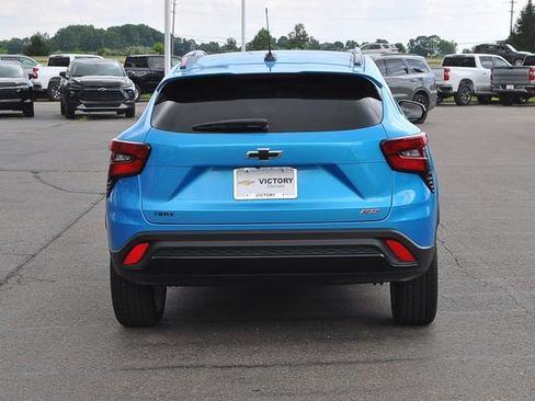 Used 2025 Chevrolet Trax RS w/ Driver Confidence Package FWD image 4