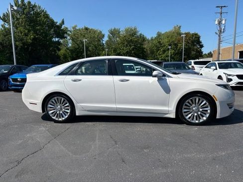 Used 2016 Lincoln MKZ AWD w/ Equipment Group 300A Reserve image 8