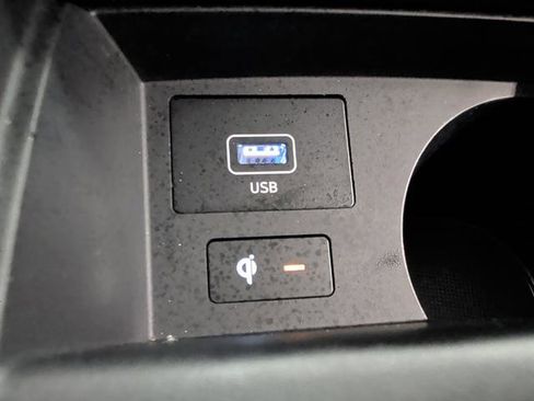 Used 2022 Hyundai Santa Fe Limited image 23