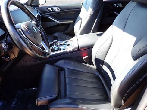 Used 2019 BMW X5 xDrive40i w/ Off-Road Package image 12