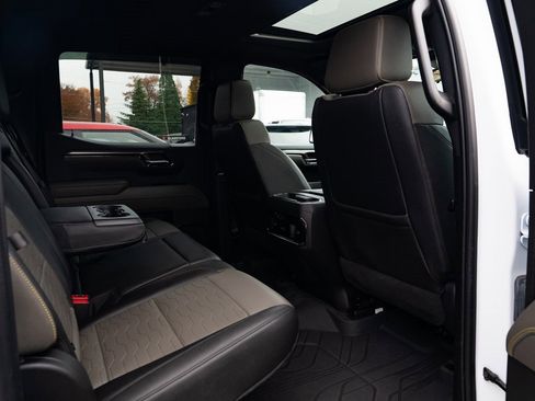 Used 2023 Chevrolet Silverado 1500 ZR2 w/ Technology Package image 25