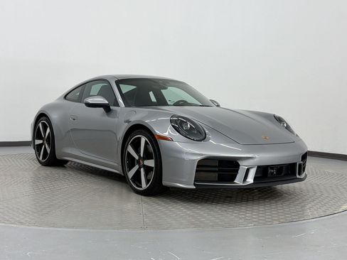 Certified 2025 Porsche 911 Carrera RWD image 7