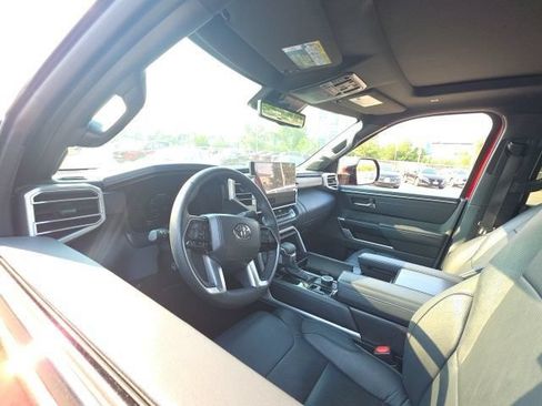 Used 2025 Toyota Tundra Platinum AWD/4WD image 11
