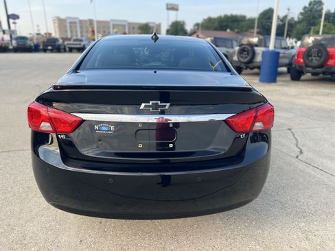 Used 2017 Chevrolet Impala LT FWD image 5