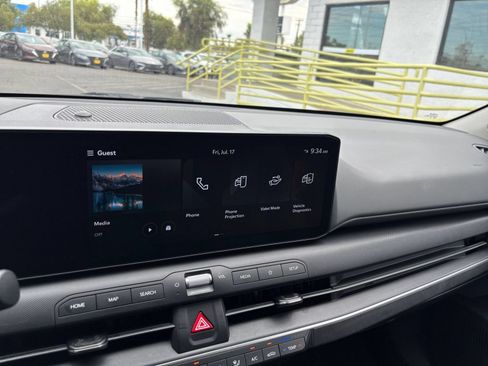 Used 2025 Kia K4 FWD image 17