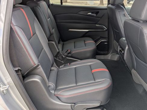 New 2026 Chevrolet Traverse RS FWD image 25