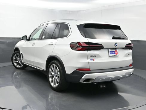 Used 2024 BMW X5 xDrive40i w/ Premium Package AWD/4WD image 25