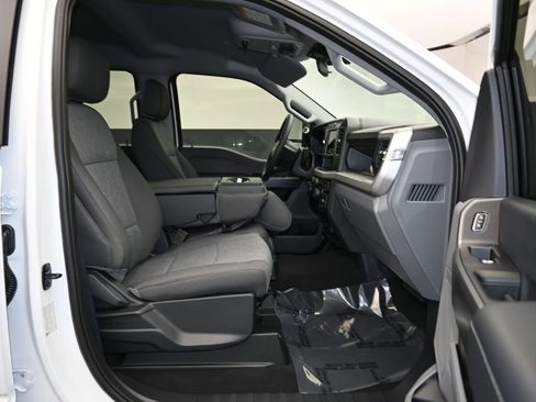 New 2026 Ford F350 XL w/ XL Chrome Package image 24