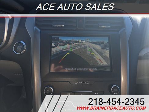 Used 2019 Ford Fusion SEL image 11