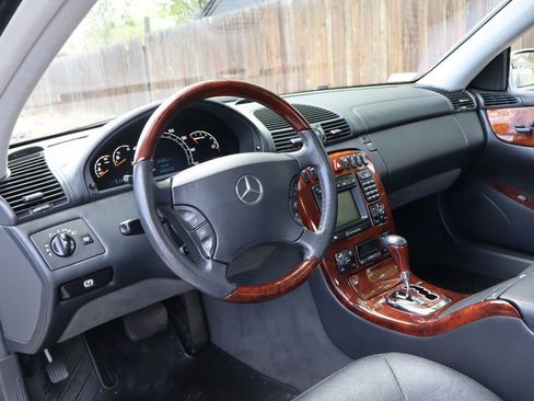 Used 2002 Mercedes-Benz CL 55 AMG image 15
