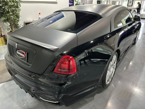 Used 2015 Rolls-Royce Wraith RWD image 2