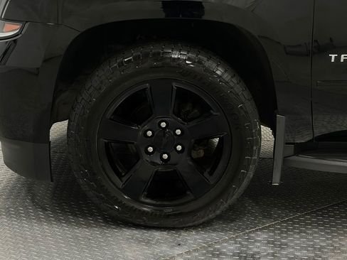 Used 2018 Chevrolet Tahoe LT w/ Luxury Package image 36