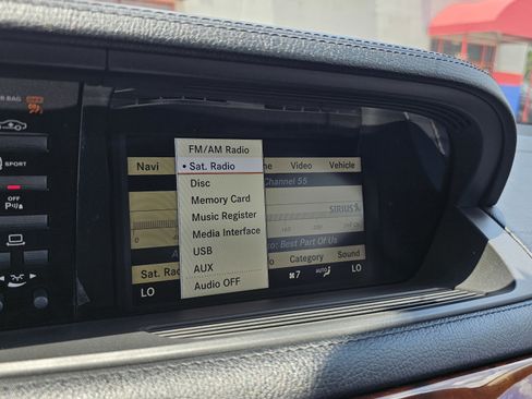 Used 2012 Mercedes-Benz CL 550 4MATIC w/ Sport Pkg image 30