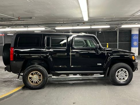 Used 2008 HUMMER H3 image 33