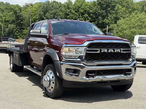 Used 2020 RAM 5500 Tradesman w/ Chrome Appearance Group AWD/4WD image 1