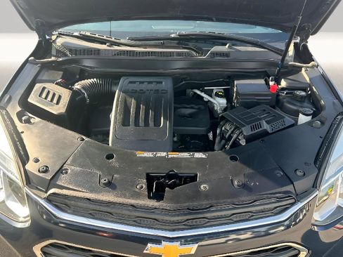 Used 2017 Chevrolet Equinox LS AWD/4WD image 8