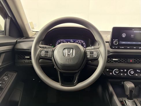 Used 2025 Honda Accord SE image 23