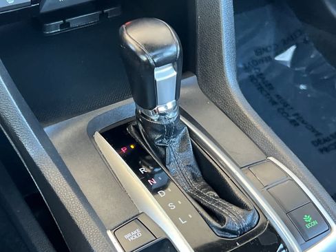 Used 2017 Honda Civic Touring image 22