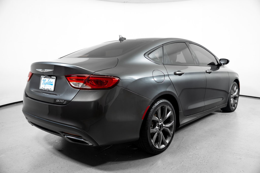Used 2016 Chrysler 200 S w/ Navigation & Sound Group I FWD image 8