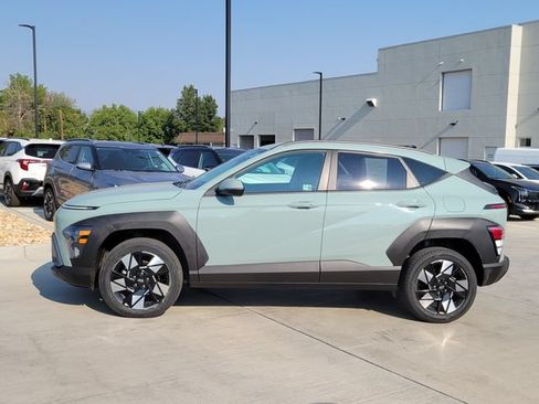 Used 2024 Hyundai Kona SEL AWD/4WD image 2