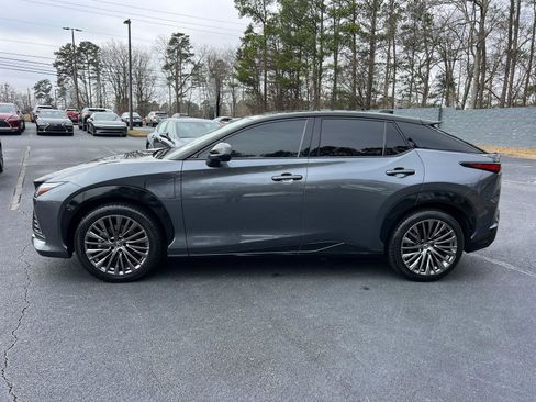 Certified 2023 Lexus RZ 450e Premium w/ Accessory Package (Z1) image 9