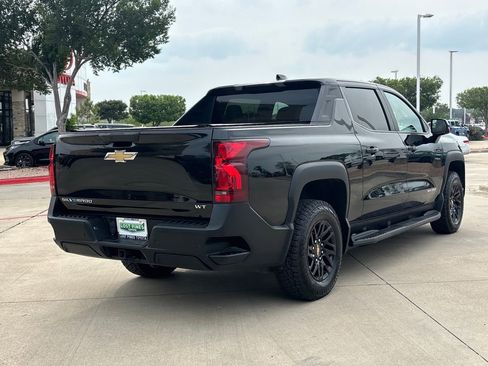 Used 2024 Chevrolet Silverado EV W/T AWD/4WD image 4