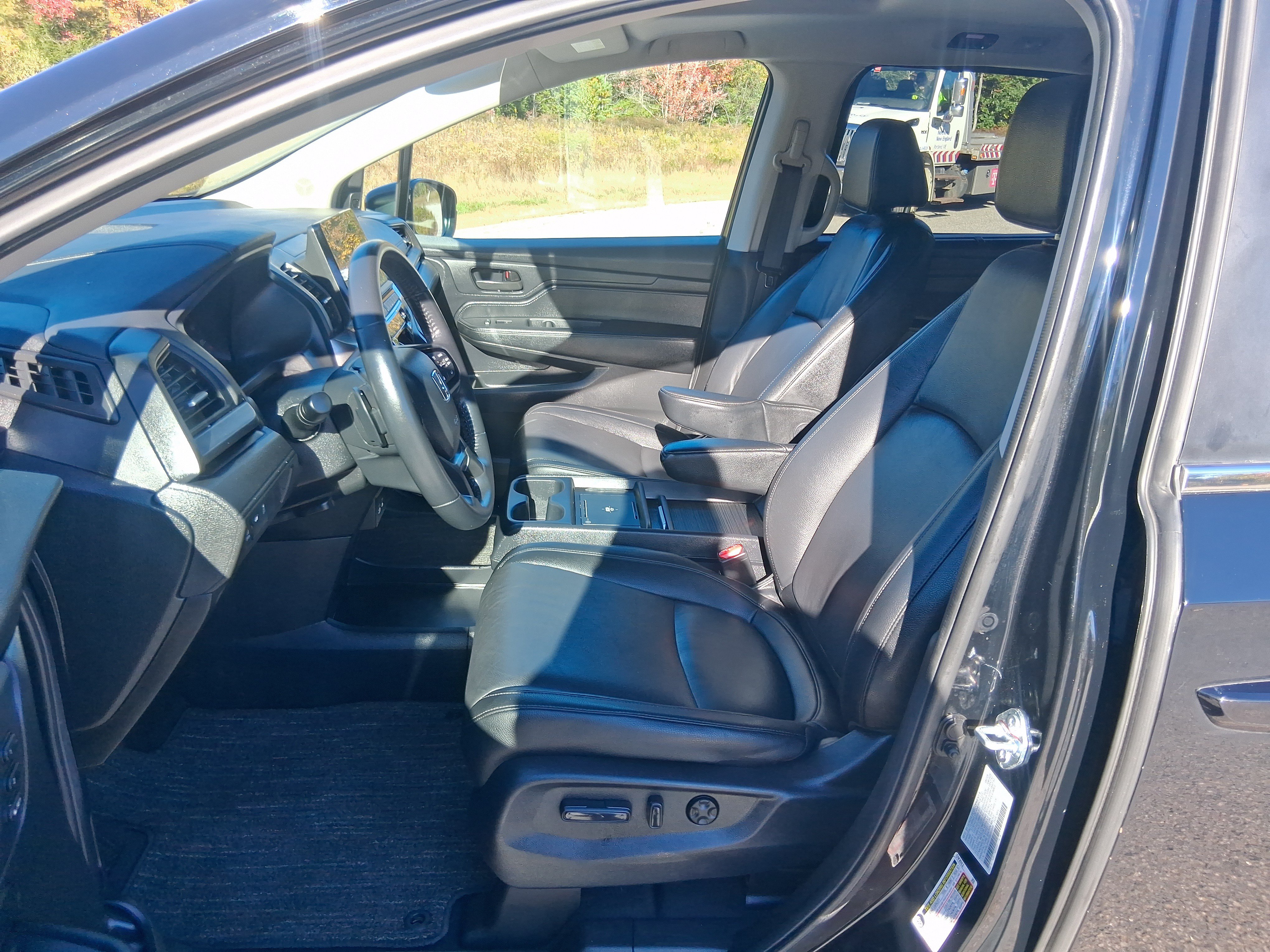 Used 2025 Honda Odyssey EX-L image 14