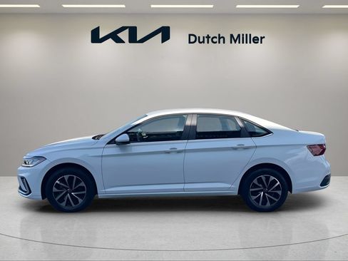 Used 2025 Volkswagen Jetta S FWD image 2