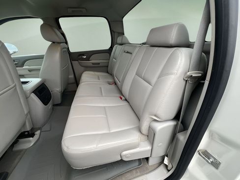 Used 2013 Chevrolet Silverado 1500 LTZ w/ LTZ White Diamond Edition image 21