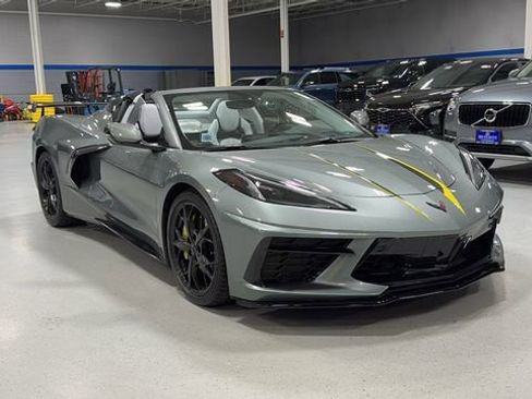 Used 2023 Chevrolet Corvette Stingray Premium Conv w/ Z51 Performance Package image 21