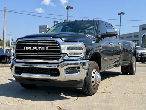 Used 2020 RAM 3500 Laramie image 2