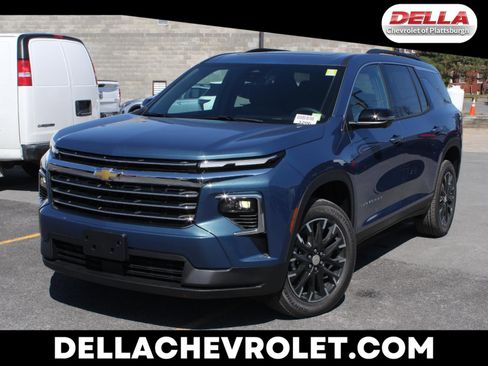 New 2026 Chevrolet Traverse LT AWD/4WD image 1