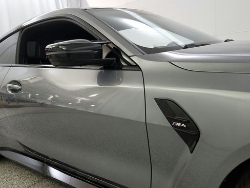 Used 2025 BMW M4 Coupe w/ Executive Package RWD image 33