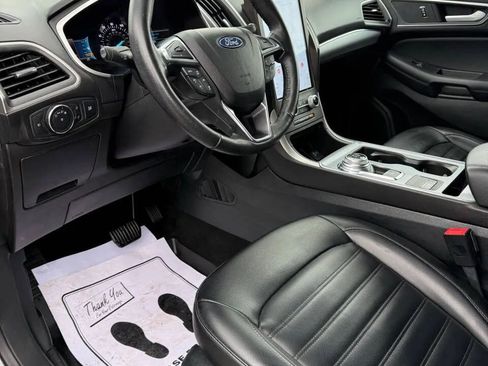 Used 2021 Ford Edge SEL w/ Cargo Accessory Package AWD/4WD image 10