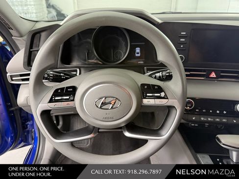 Used 2023 Hyundai Elantra Blue FWD image 21