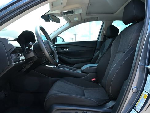 Used 2023 Honda Accord EX image 18