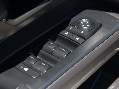 Used 2024 Toyota Tacoma SR5 RWD image 15