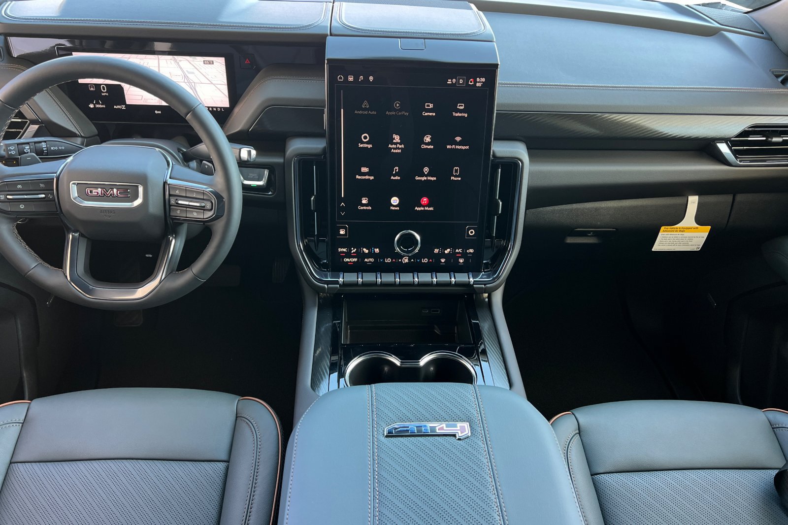 New 2026 GMC Yukon XL AT4 AWD/4WD image 12