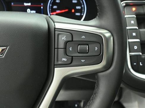 Used 2021 Chevrolet Suburban LT RWD image 13