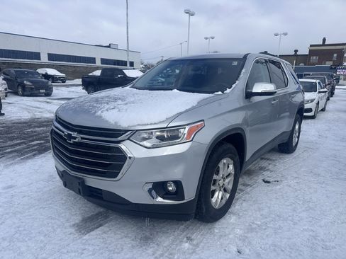 Used 2020 Chevrolet Traverse LT w/ LPO, Floor Liner Package image 3