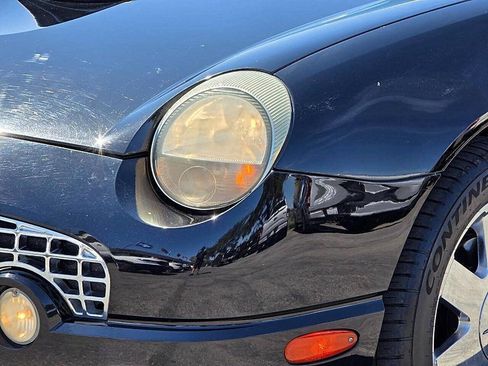 Used 2002 Ford Thunderbird Deluxe image 9