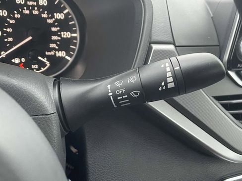 New 2025 Nissan Altima 2.5 SR image 21