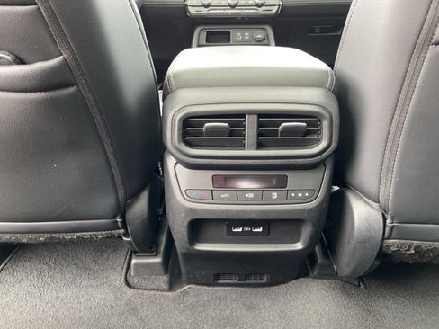 Used 2023 Honda Pilot Touring image 50